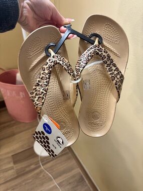 CROCS Leopard-Print Foam Flip Flops - Tan & Leopard